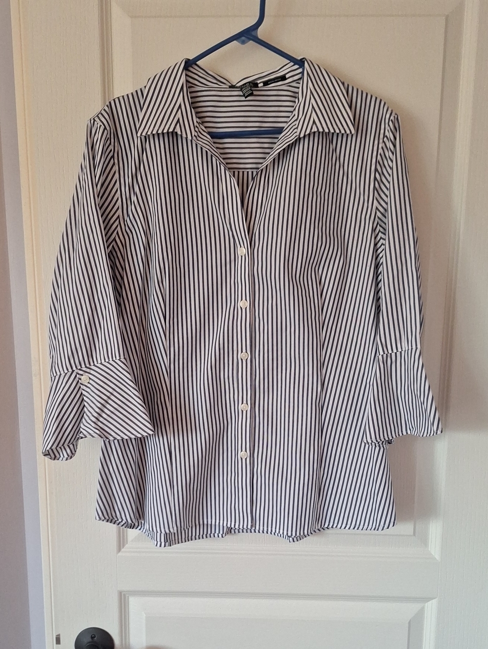Jones New York Black and White Striped Button-Down Shirt